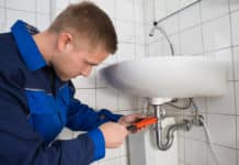 Un plombier professionnel pour rénover votre salle de bain ? Pourquoi ? Un plombier professionnel pour rénover votre salle d'eau